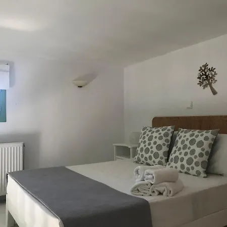 Romantic Loft 2 * Chora (Ios)